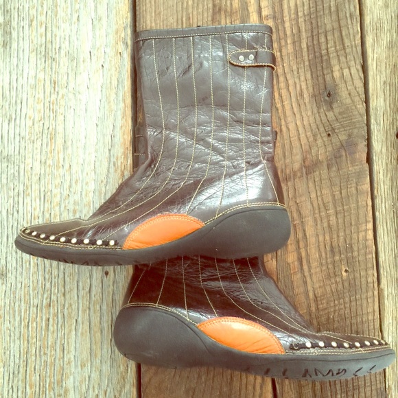Cute Leather In2ition Boot!