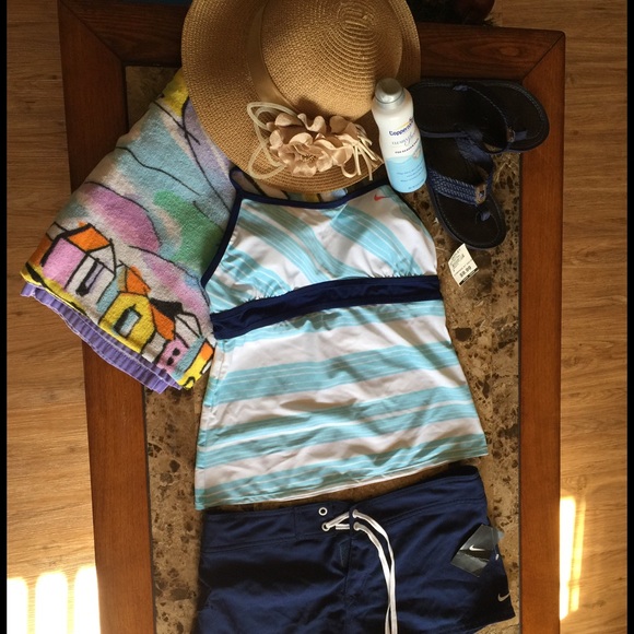 BRAND NEW Nike tankini !!!!!