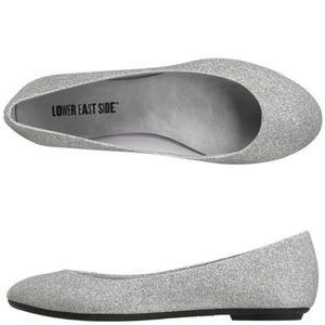 Lower East Side silver flats size 8