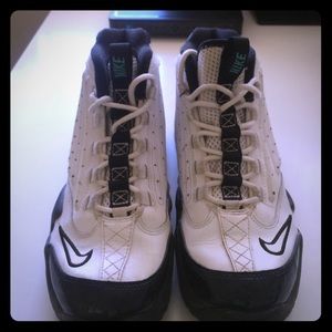 I'm selling Nike Air Griffey Max