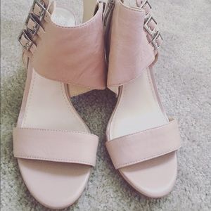 Vince Camuto Nude Wedges