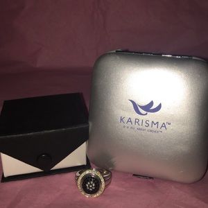 Karisma ring.