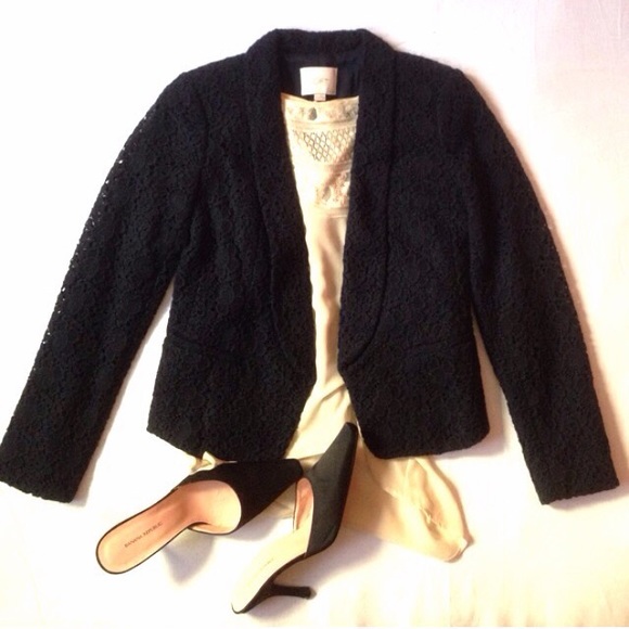 Ann Taylor Jackets & Blazers - ANN TAYLOR LOFT blazer
