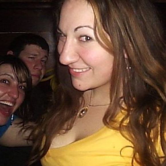 Meet your Posher, Leslie - Picture 1 of 1