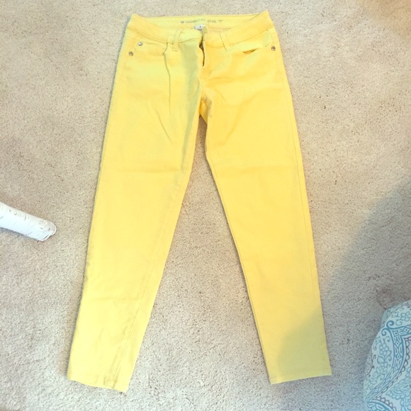 Yellow ankle pants
