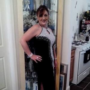 Meet your Posher, Cynthia