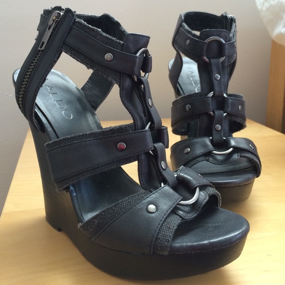 Aldo wedges