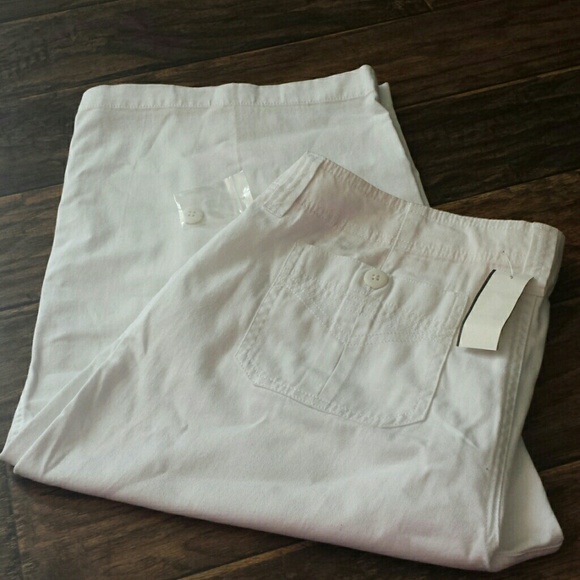 **Make Offer** Cato NWOT Capris