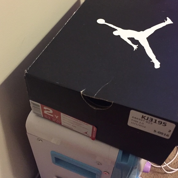 Shoes - Picture 3 of 3