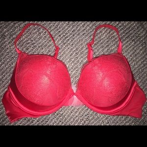 Victoria's Secret Bombshell Plunge, 36A