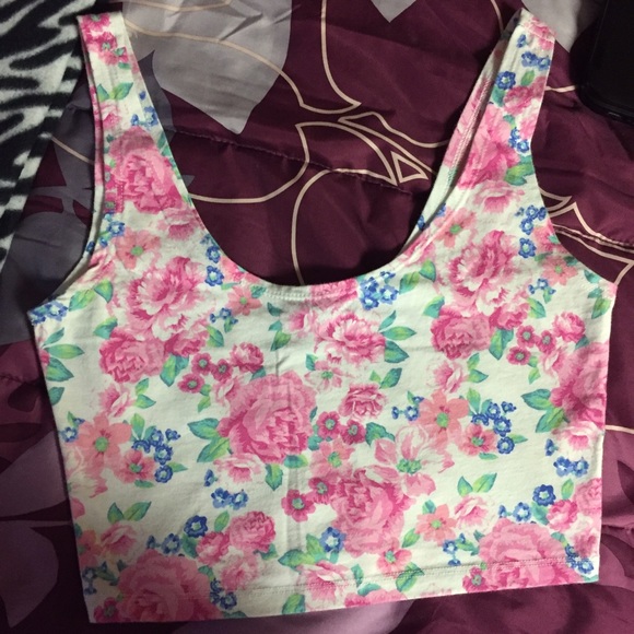 Floral crop top - Picture 1 of 2