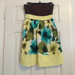 Short strapless floral dress Size:3