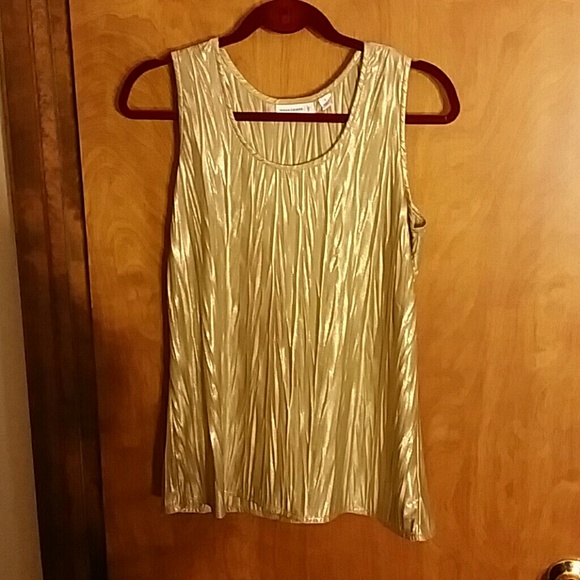 🔴2/ $10🔴GOLD METALLIC CAMI/TOP - Picture 2 of 4