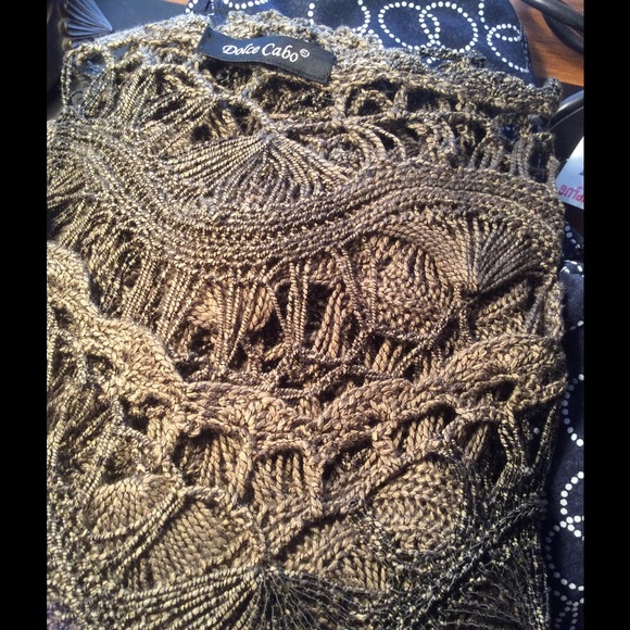 CUTE CROCHET TOP/TUNIC NWT - Picture 3 of 3