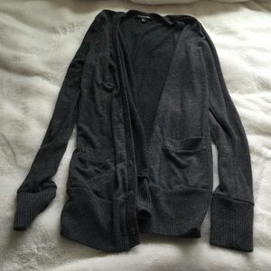 Bundle for rebkatt- cream tank and cardigan