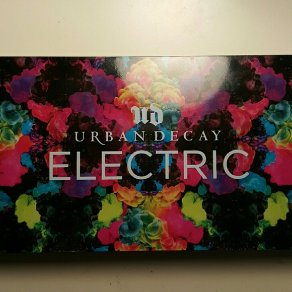 Urban Decay Electric Palette