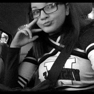 Meet your Posher, Adaire