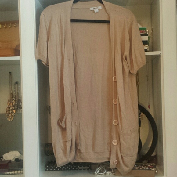 Short sleeve beige cardigan