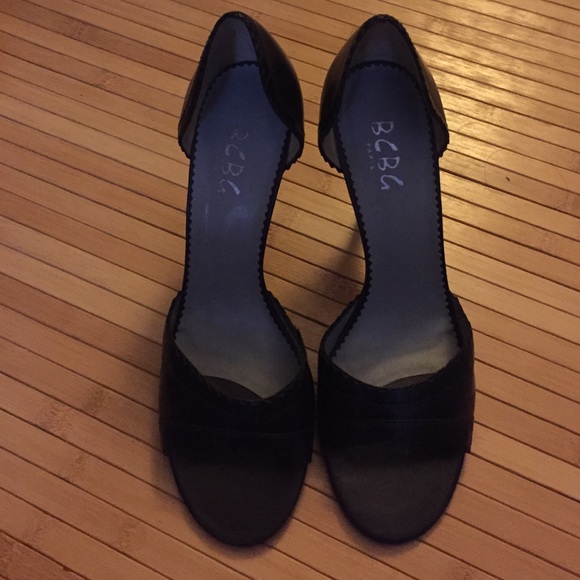 BCBC open toe sandals. Size 8. 3 1/2 in heels.