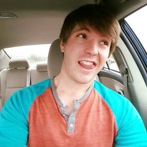 Meet your Posher, Ethan