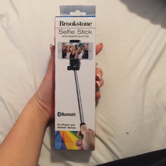 Bluetooth Brookstone selfie stick!! - Picture 1 of 4