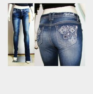 Hydraulic Curvy Slim leg +size Jeans *Like New*