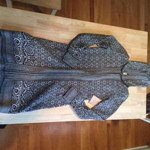 BRAND NEW Long zip hooded Nordic sweater