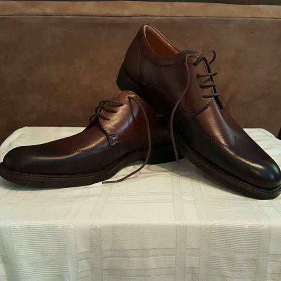 Man's dress shoes