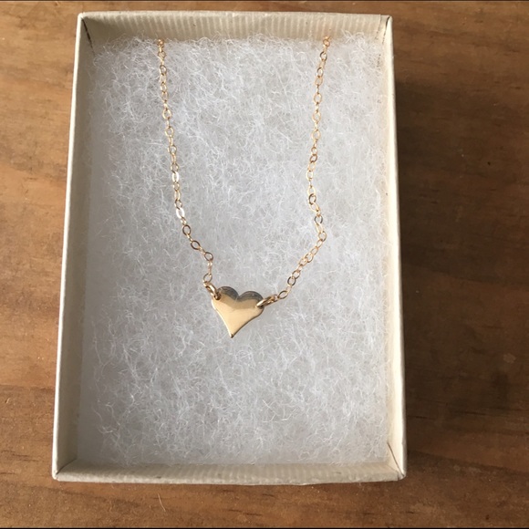 Petite Heart 💛Gold Necklace BRAND NEW NEVER WORN!