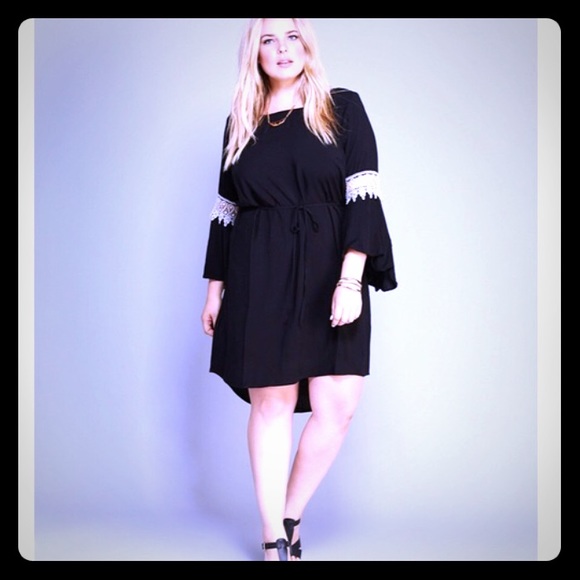 Lovely Crocheted Black Bell Sleeve Hippie Dress 🌻