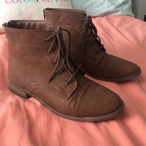 brown boots