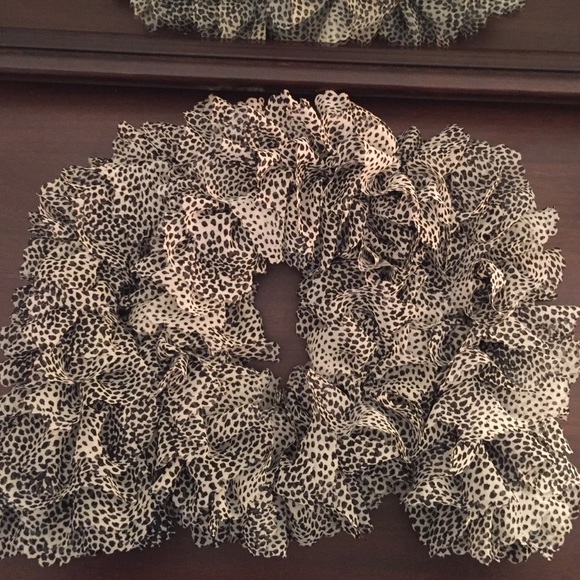 Scarf Bundle Set - Picture 2 of 4