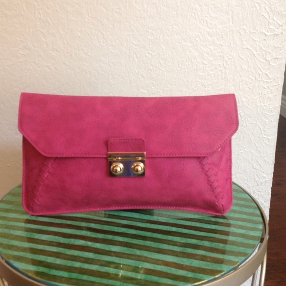 Fuchsia Clutch