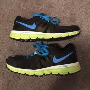 Nike Dual Fusion size 8 women's