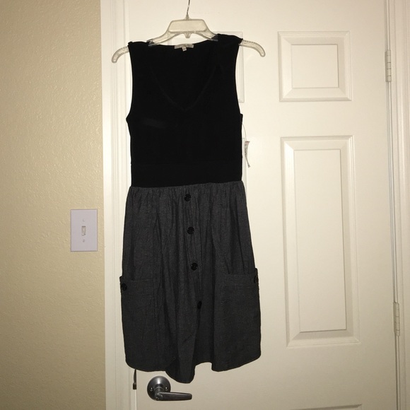 ⬇️Sz L black & Gray dress