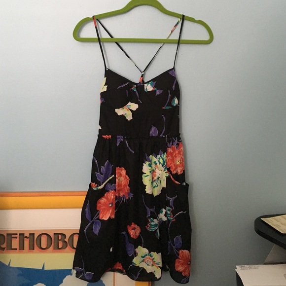 American eagle floral pocket dress