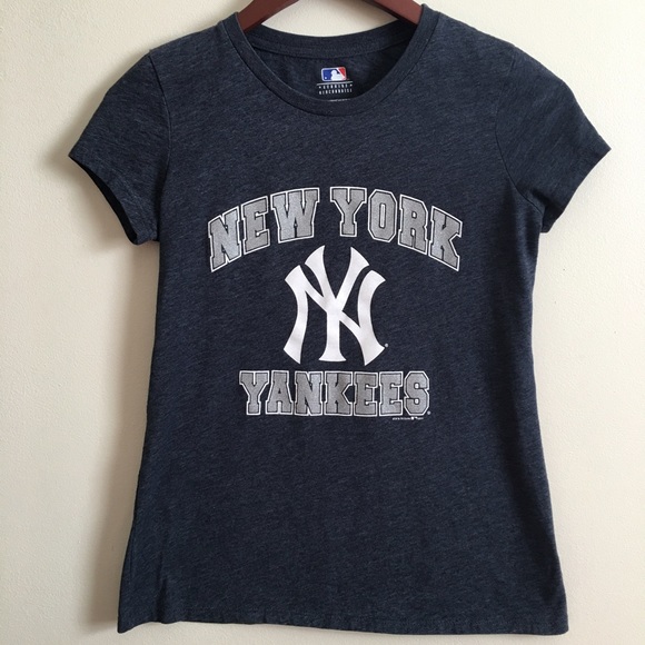 Old Navy New York Yankees T-Shirt