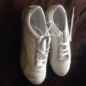 White Puma sneakers size 8.5