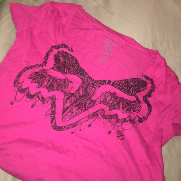 fox v neck