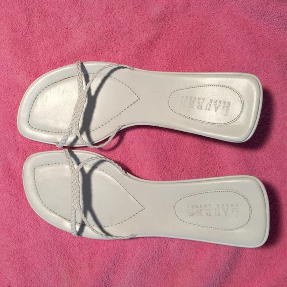 Ralph Lauren White leather Kitten Heels 8AA