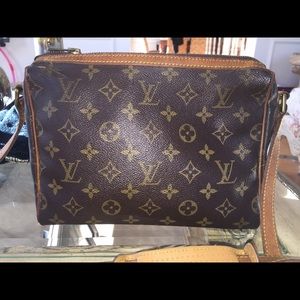 Authentic Louis Vuitton Cross Body Purse