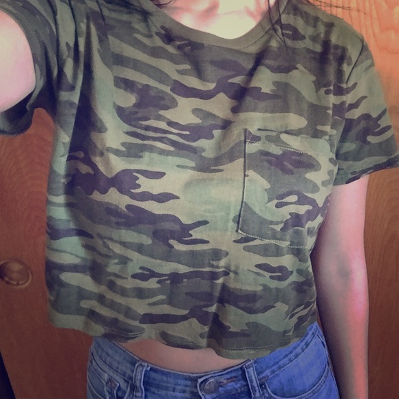 Camo print crop top