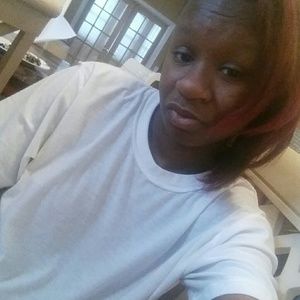 Meet your Posher, Alicia