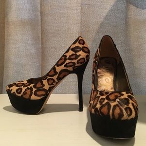 Sam Edelman Leopard Pumps