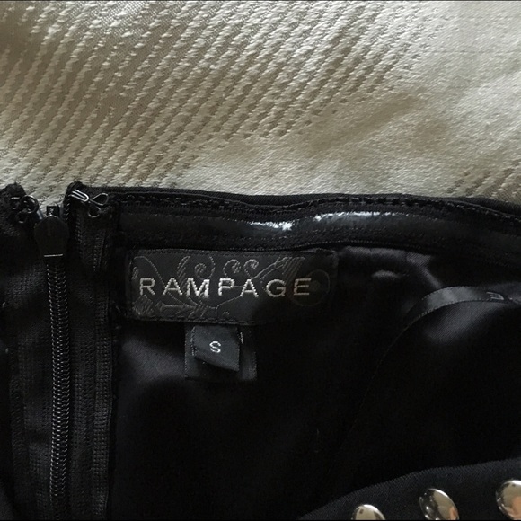 Rampage black top - Picture 3 of 4
