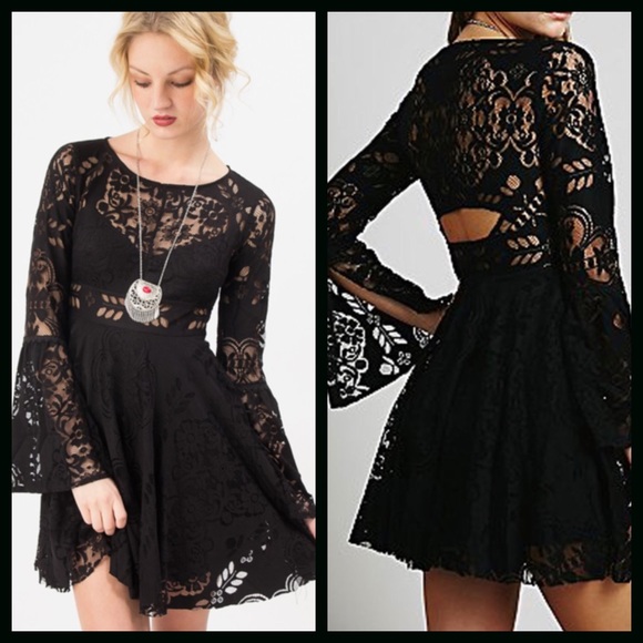 ❌SOLD❌Free People Black A-Line Lace Slip Dress - Picture 3 of 8