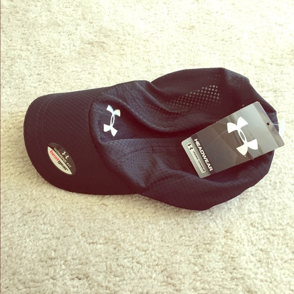 Under Armour Accessories - Under Armour hat- black