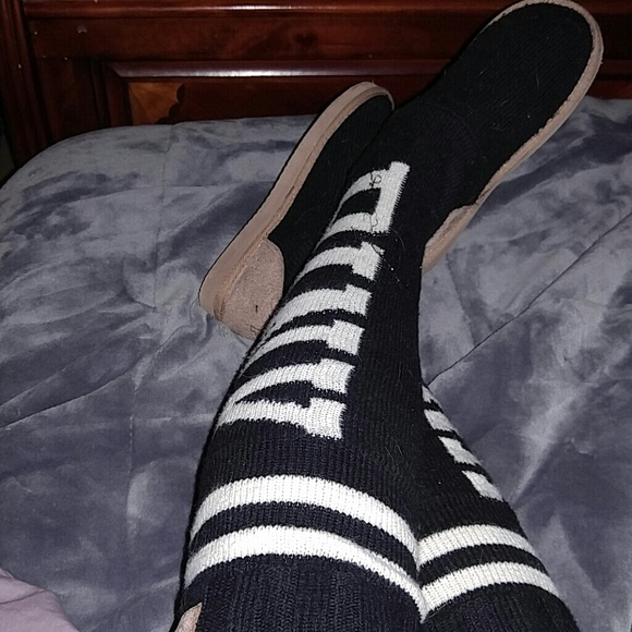 RareVictoria's Mukluks💰💰💰⭐