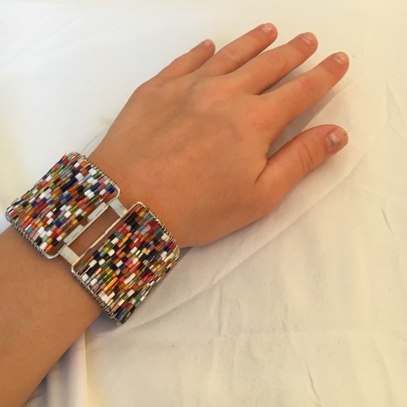 ❌SOLD! ❌ Beautiful, colorful beaded bracelet