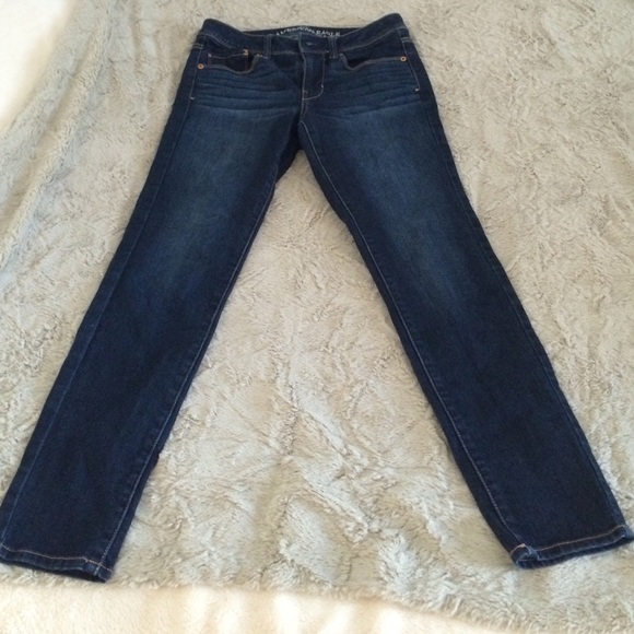 American Eagle size 4 regular dark wash jeans